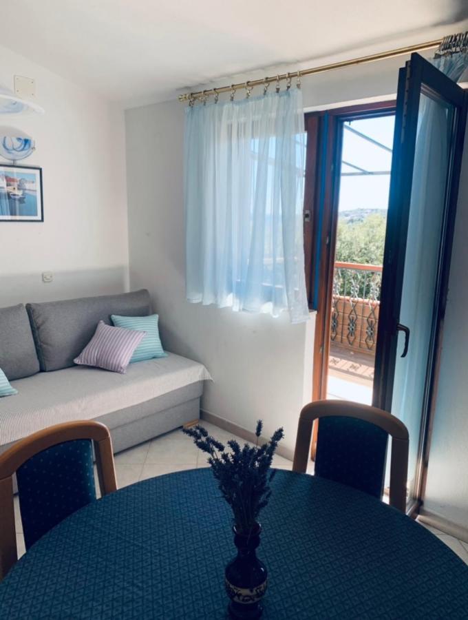 One Bedroom Apartment With Terrace And Seaview - B セヴィド エクステリア 写真